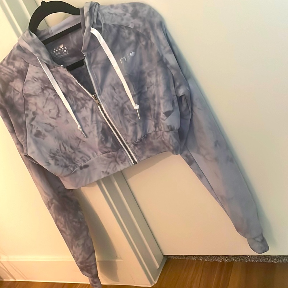 Dani Munoz For The Peach light tie-dye crop hoodie size Medium